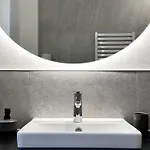 - New Opening - 12w13 Apartment *