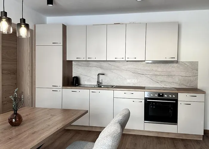 - New Opening - 12w13 Apartment